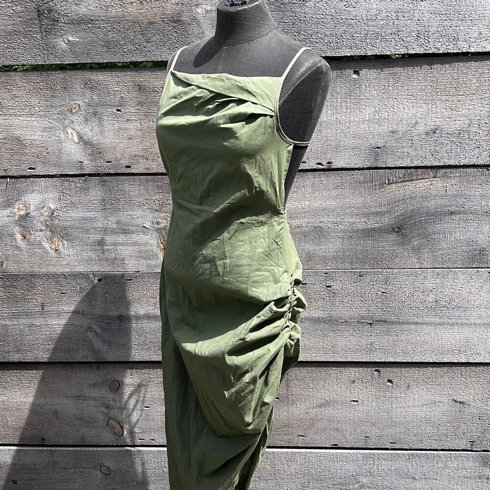 Women’s Army Green Ruched Backless Sleeveless Square Neck Midi Dress